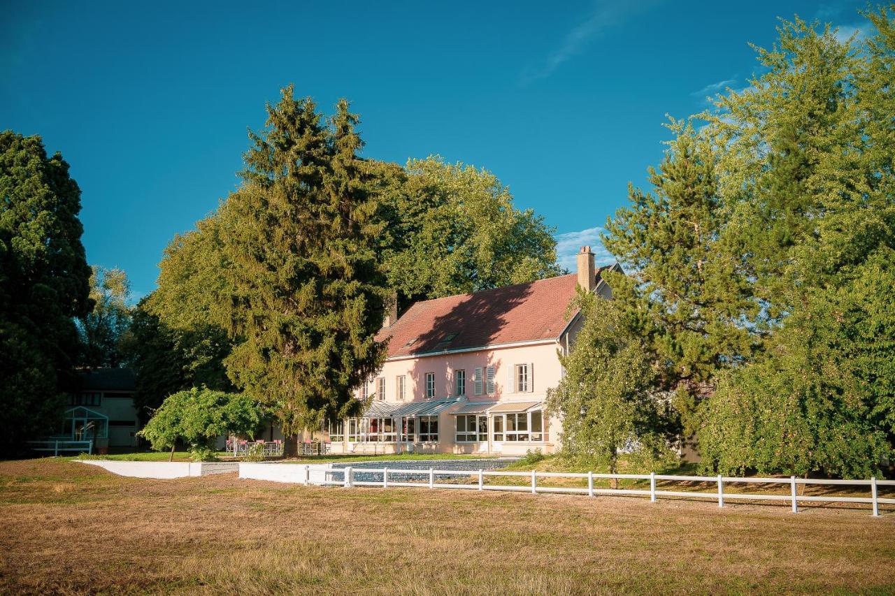 Logis Auberge Du Port Bazeilles Bagian luar foto