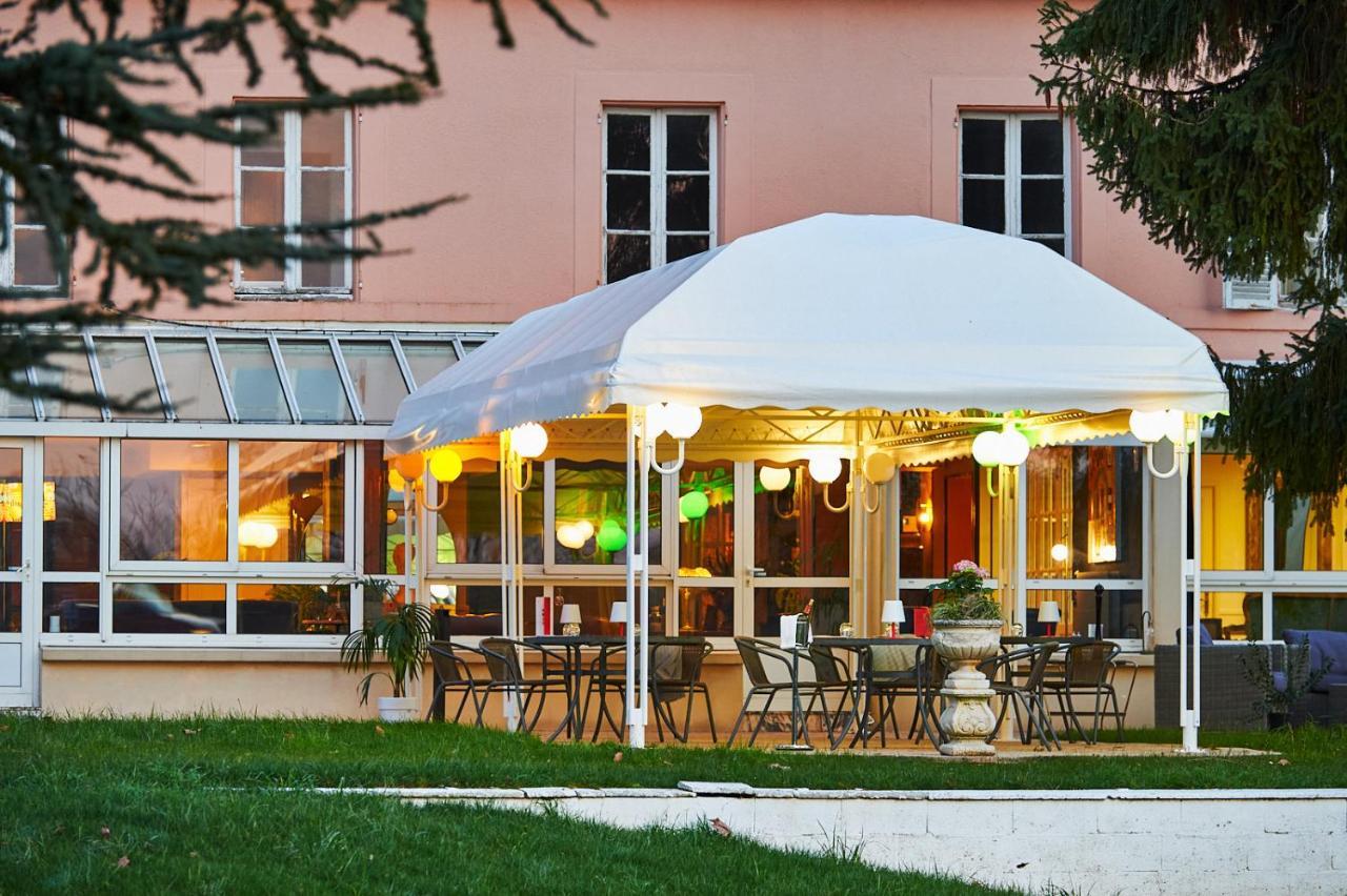 Logis Auberge Du Port Bazeilles Bagian luar foto
